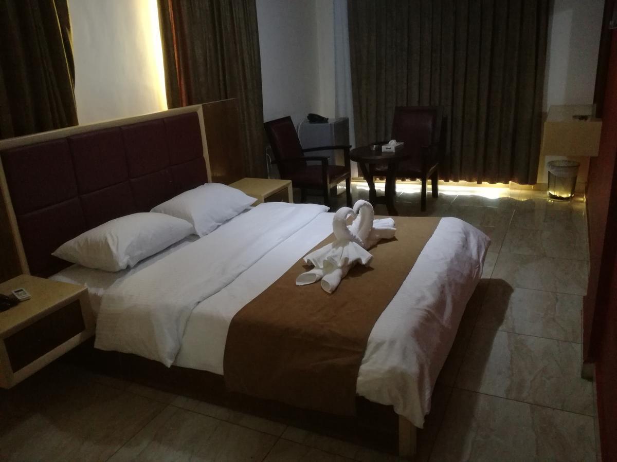 The Yacht Hotel Aqaba Extérieur photo