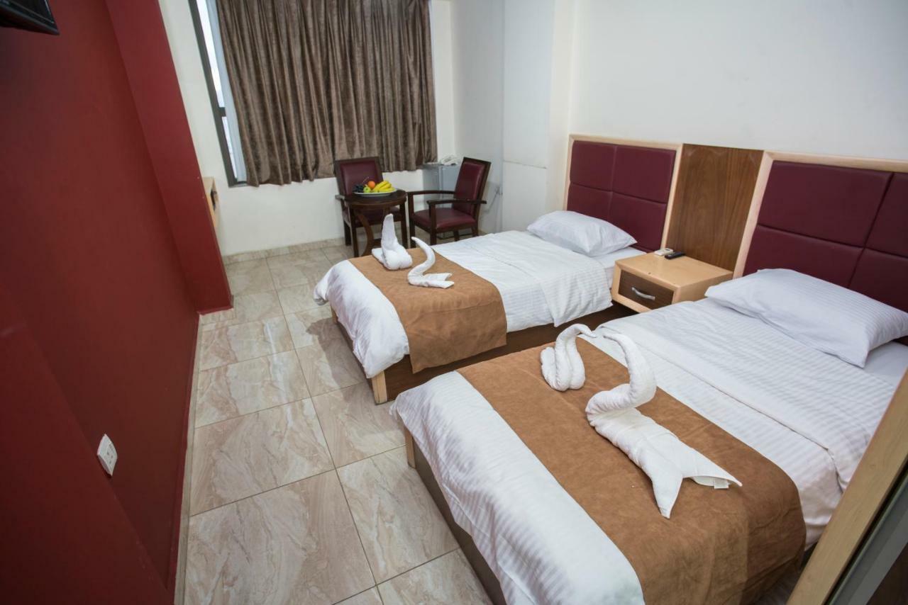 The Yacht Hotel Aqaba Extérieur photo